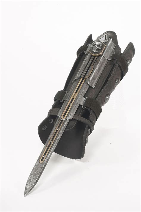 assassin creed black flag hidden blade replica